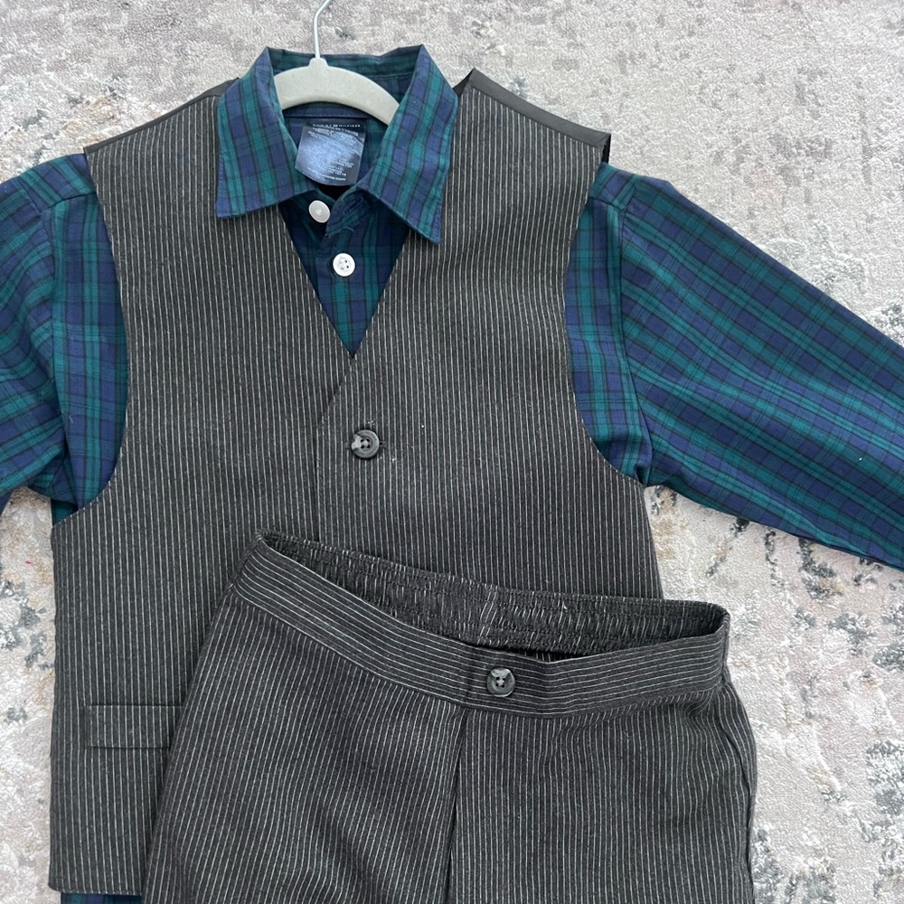 TOMMY HILFIGER 3 piece Suit age 7